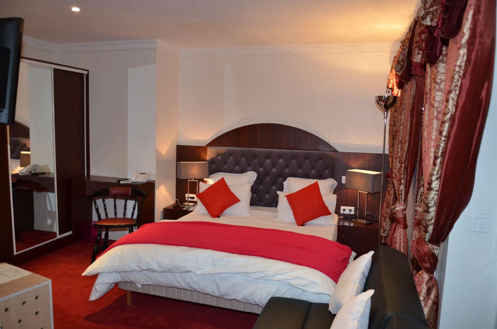 Hotel Regina Montmartre Παρίσι Εξωτερικό φωτογραφία